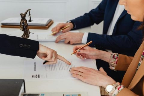 How The Einstein Visa Helps Highly Accomplished Professionals Immigrate